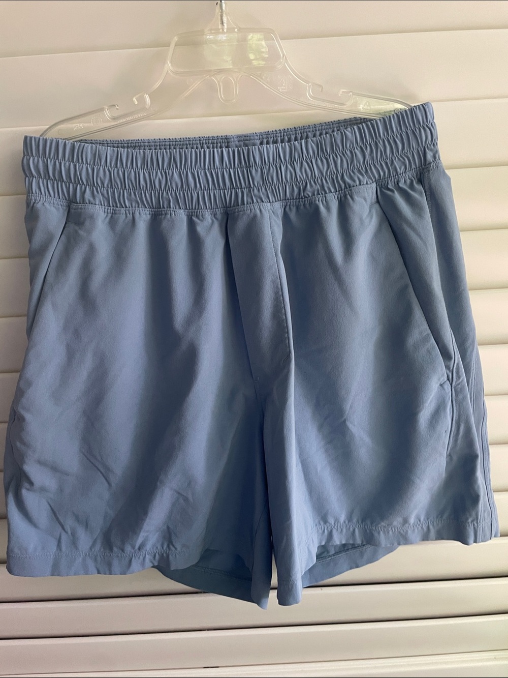 Lululemon Pace Breaker Shorts 5” XS